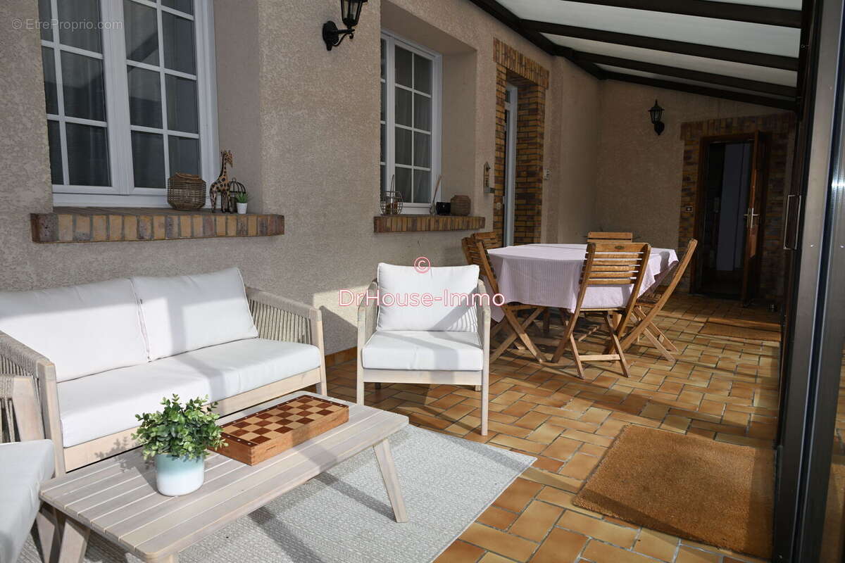 Maison à VILLAINES-SOUS-BOIS