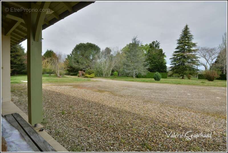 Maison à MOULIN-NEUF