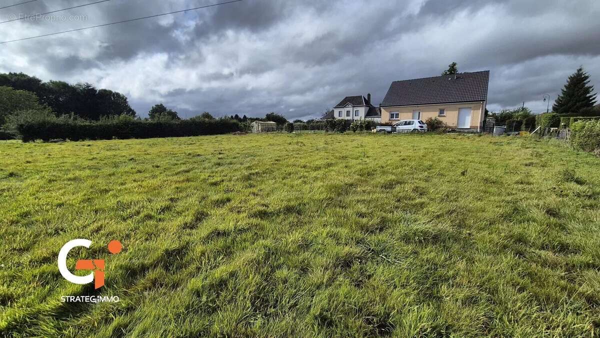 Terrain à SAINT-SAENS