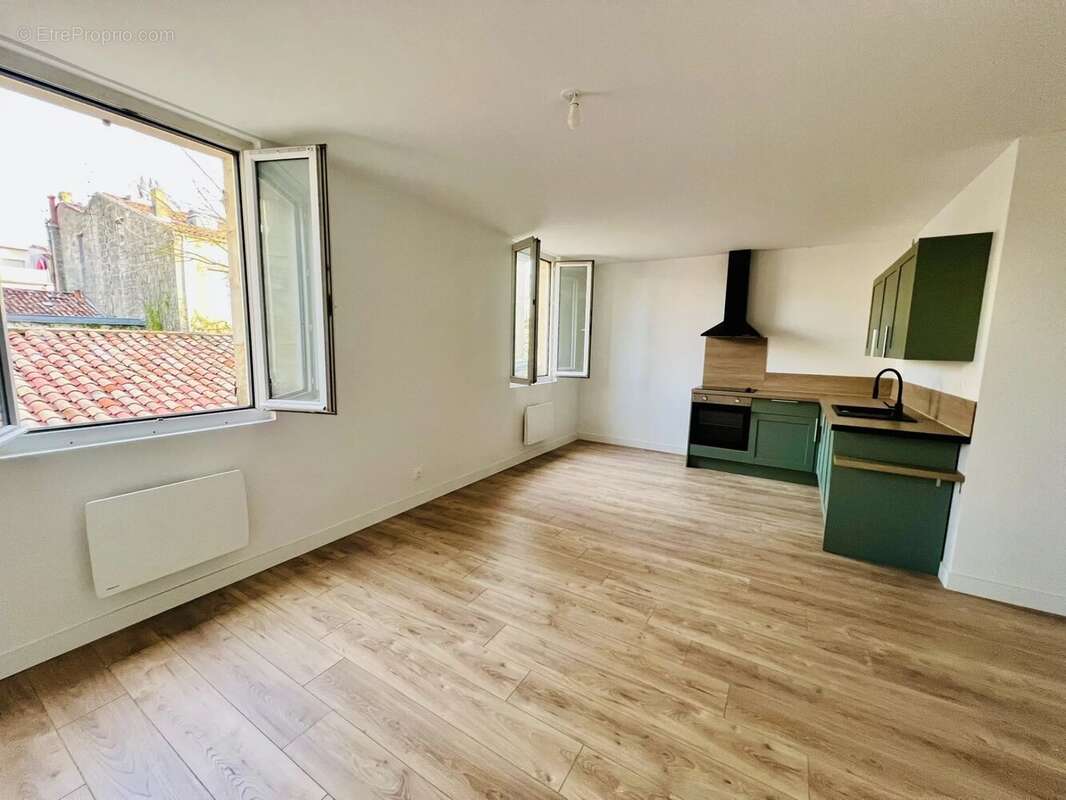 Appartement à BORDEAUX