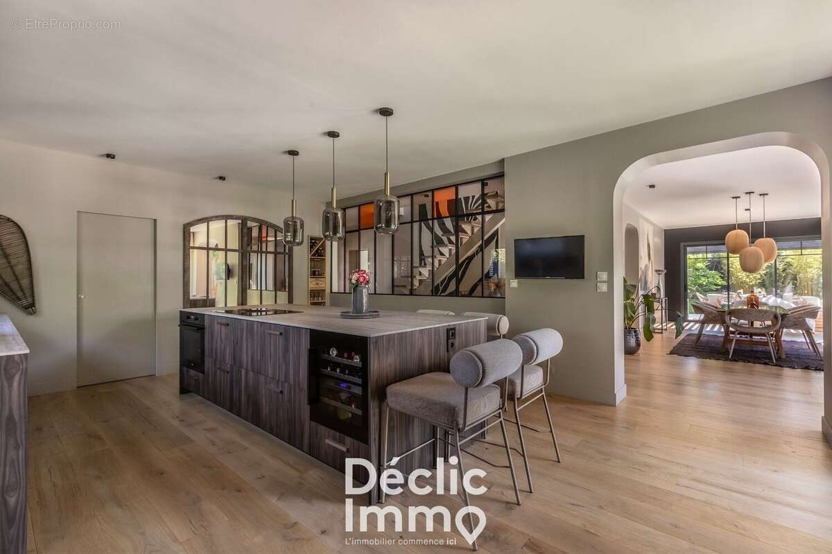 Maison d'architecte exceptionnelle 242m² 4ch piscine 15min Bordeaux Centre - photo 9