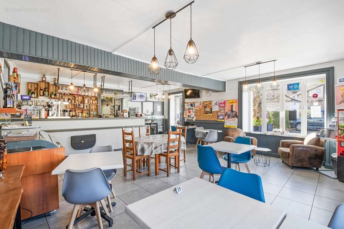 Appartement à CHAMBOST-ALLIERES