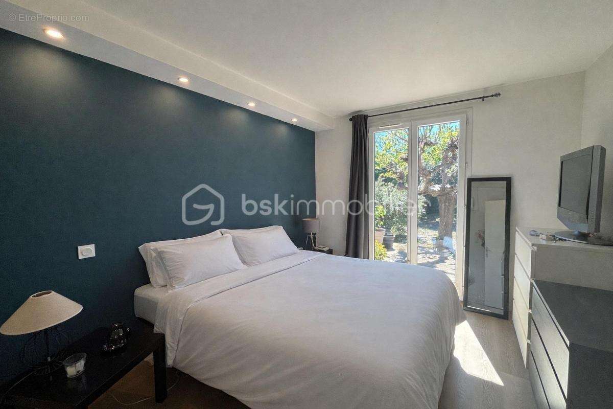 Maison T4 avec garage sur 1480m2 de terrain - photo 10