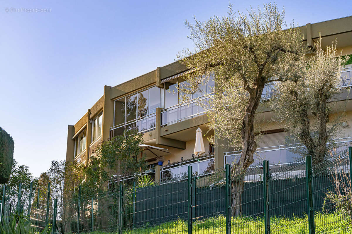 Appartement à VILLENEUVE-LOUBET