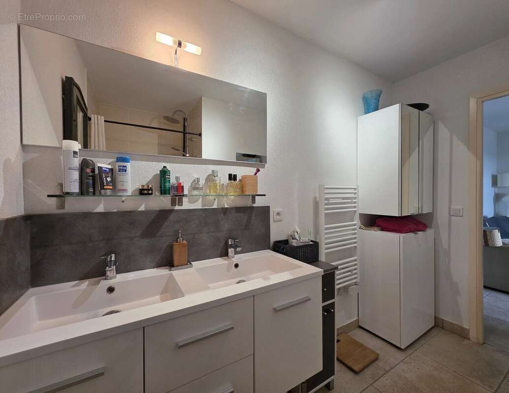 Appartement à MONTAUROUX