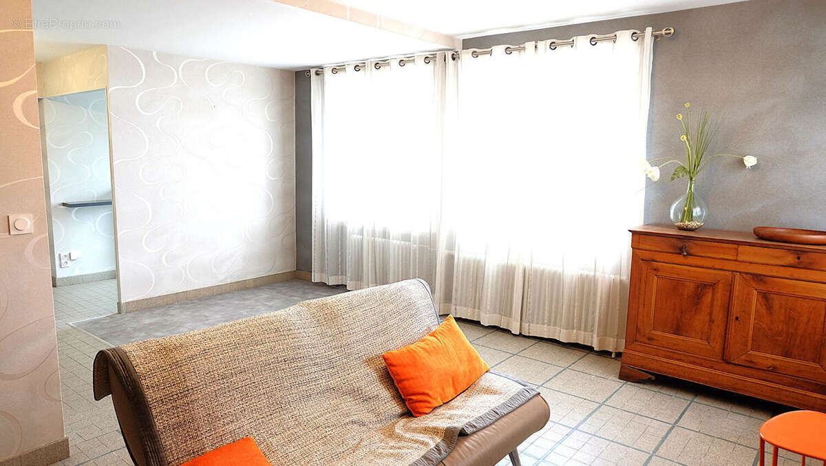 Maison à VENANSAULT