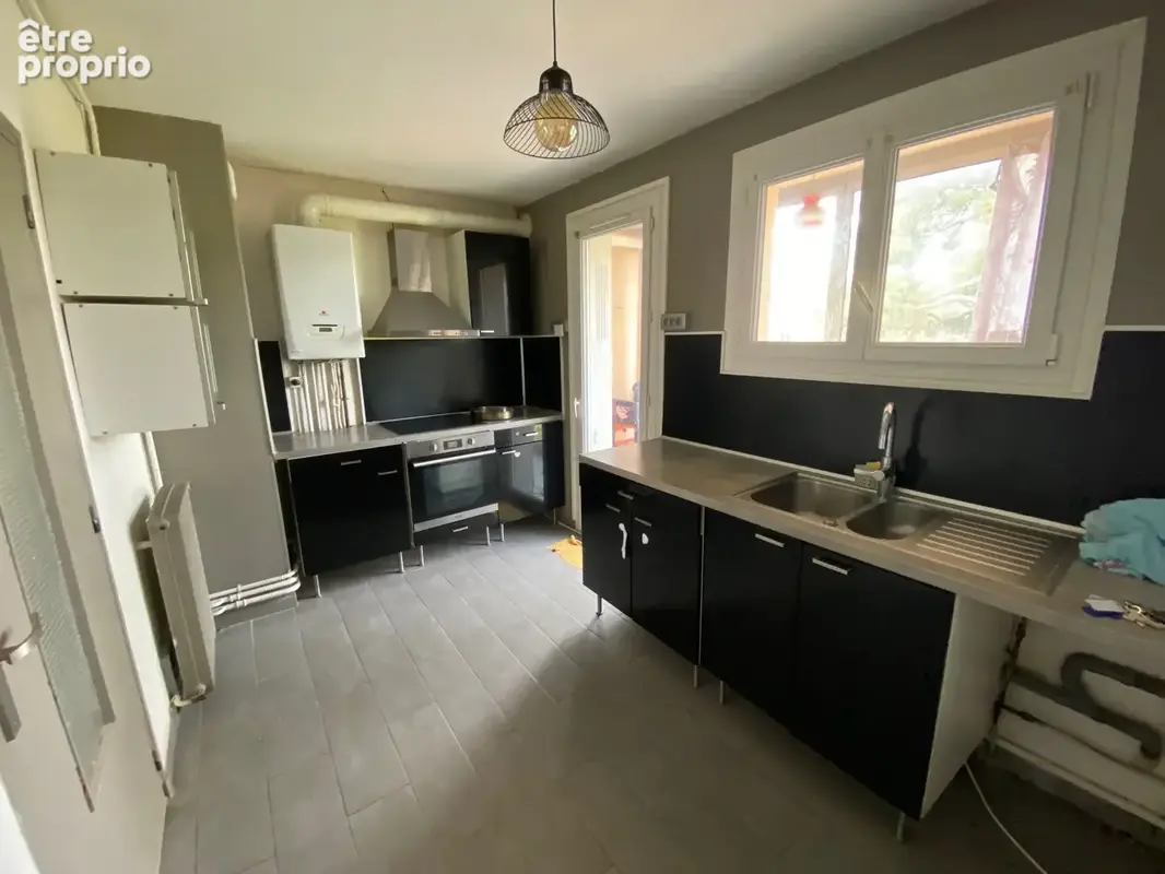 Appartement T3 72m2 avec terrasse, cave et garage à Nîmes Saint Césaire - photo 5