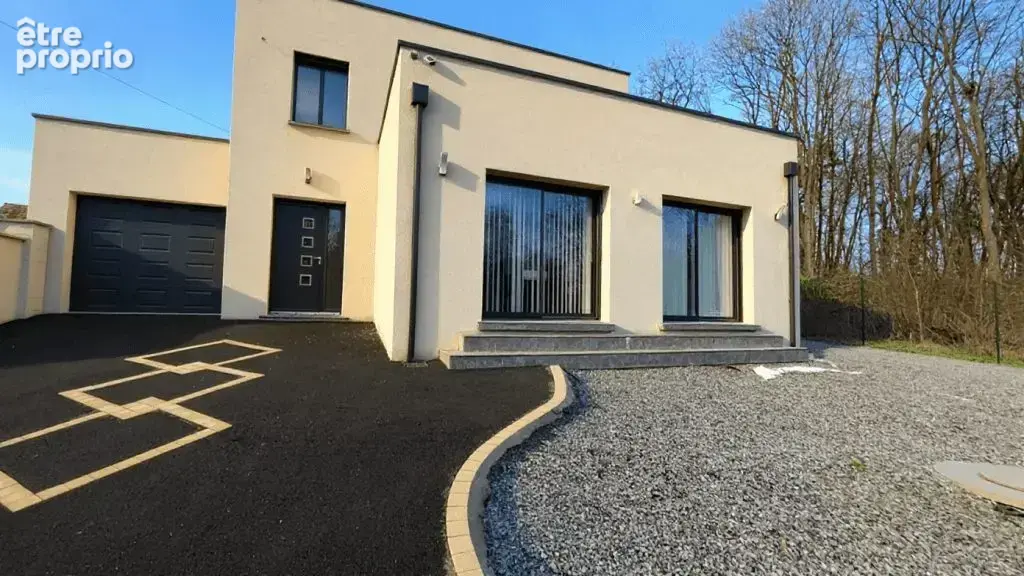 Maison à LIANCOURT