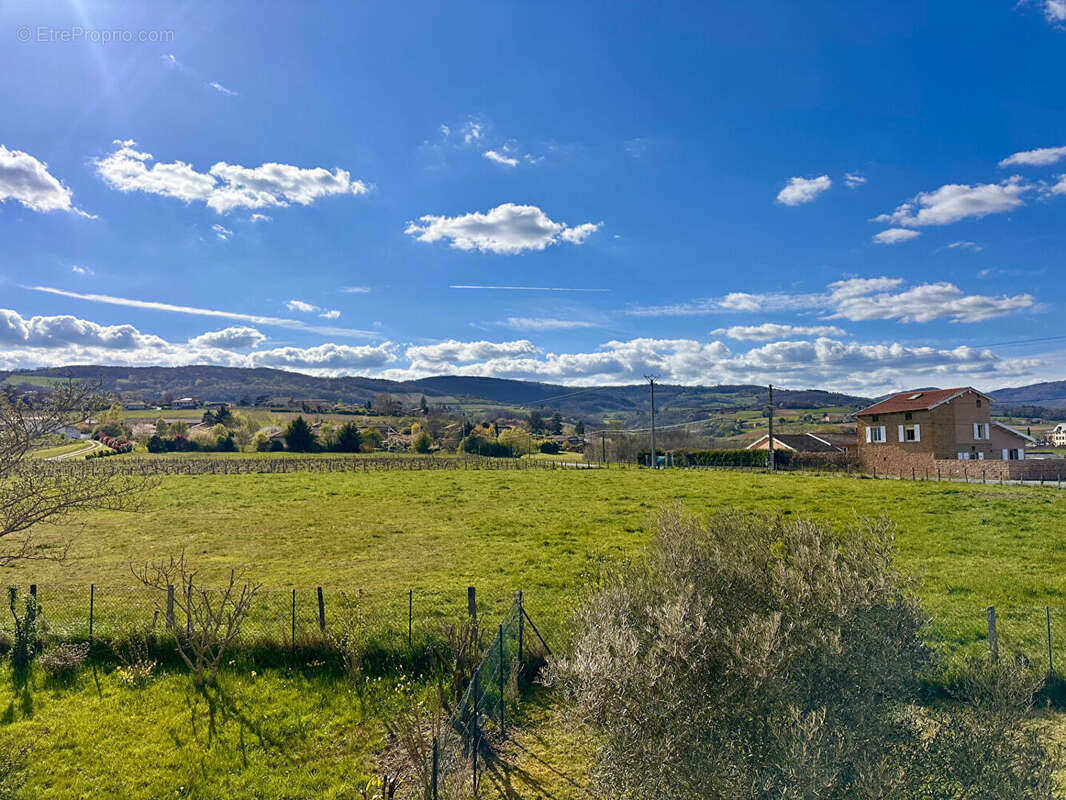 Maison à POUILLY-LE-MONIAL