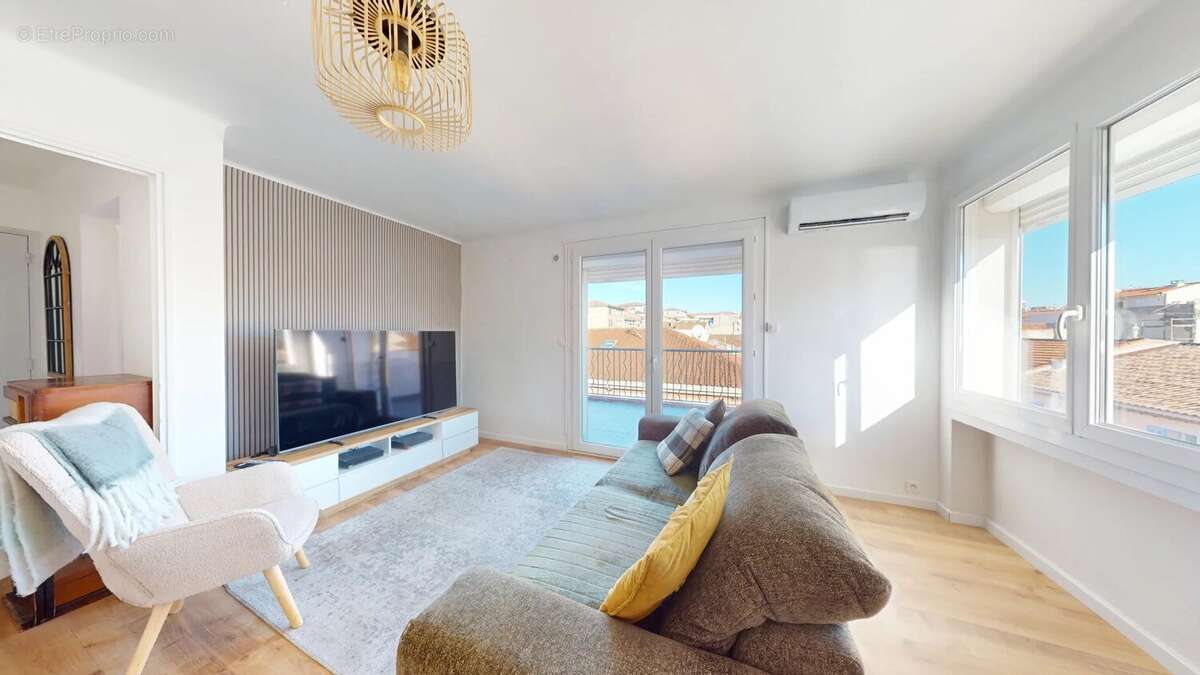 Appartement à PORT-DE-BOUC