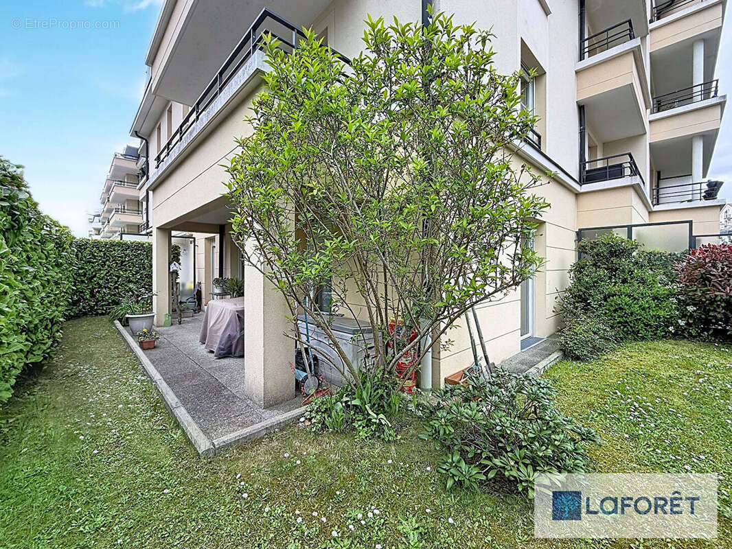 Appartement à LE PLESSIS-TREVISE