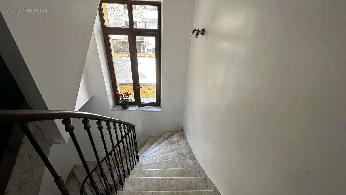 Maison à VALLAURIS