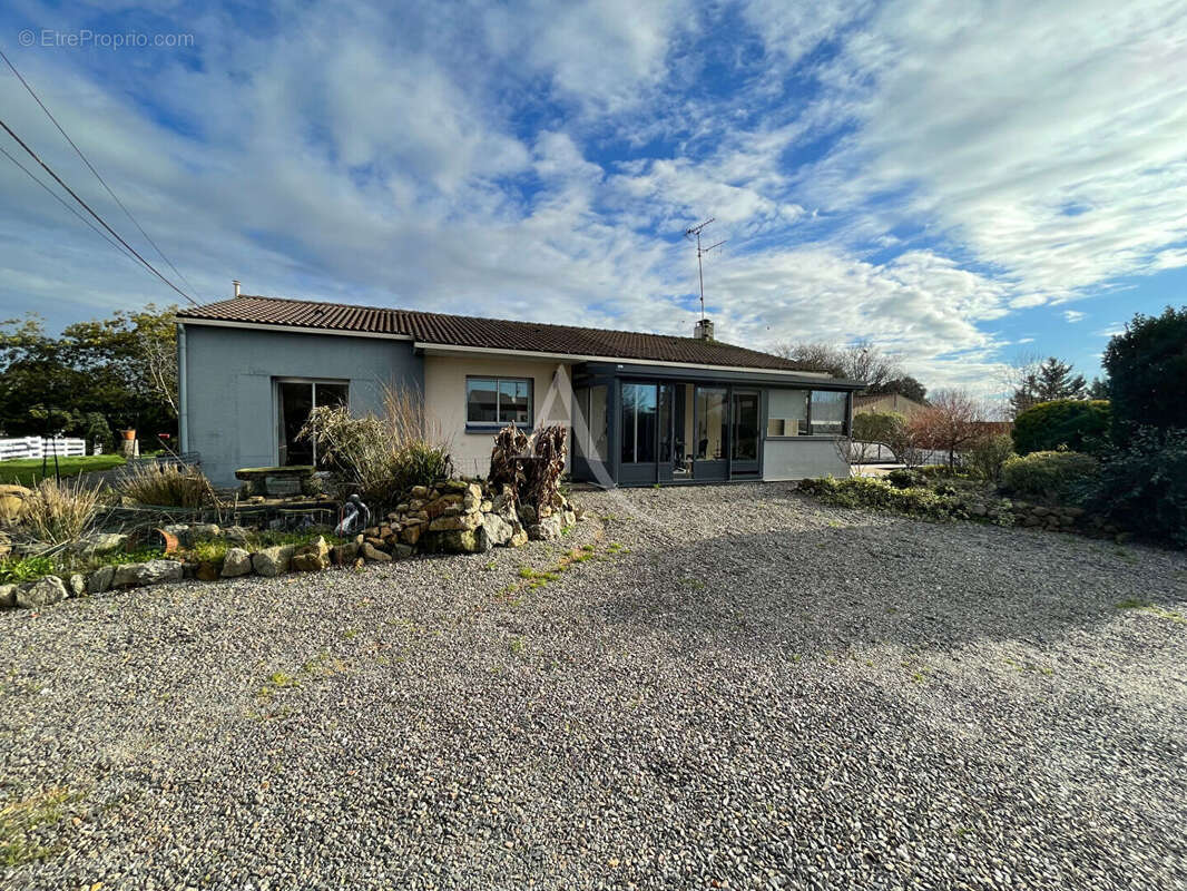 Maison Avrille 5 pièce(s) - photo 2