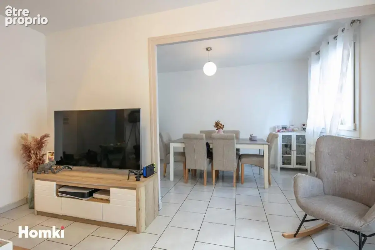 T4 rénové avec balcon et climatisation – Fontaine, aux portes de Grenoble - photo 2