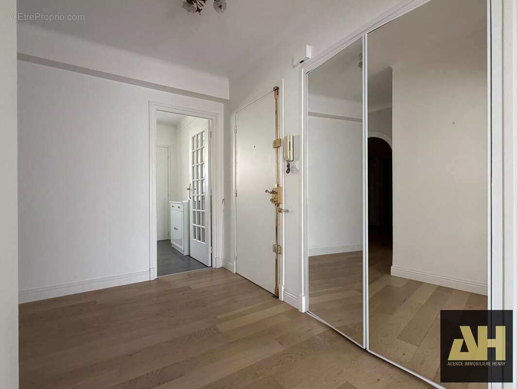 Brest hyper centre - st michel prox gare- 105 m2 - ascenseur- 2 ch - photo 11