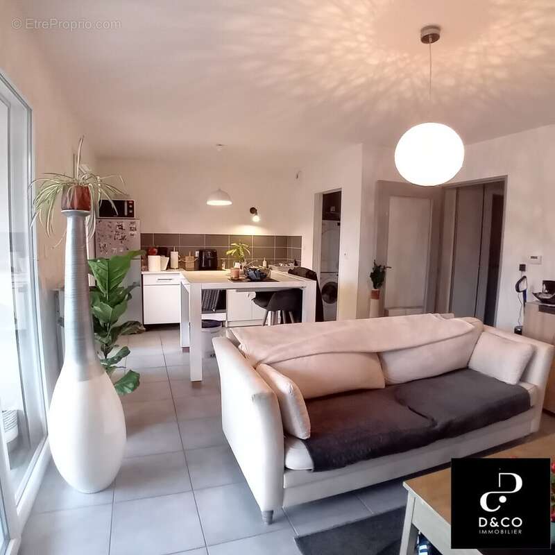 Appartement à CHARNAY-LES-MACON