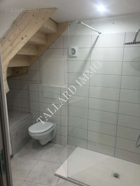 Tallard centre, immeuble rénové comprenant 3 appartements loués - photo 20