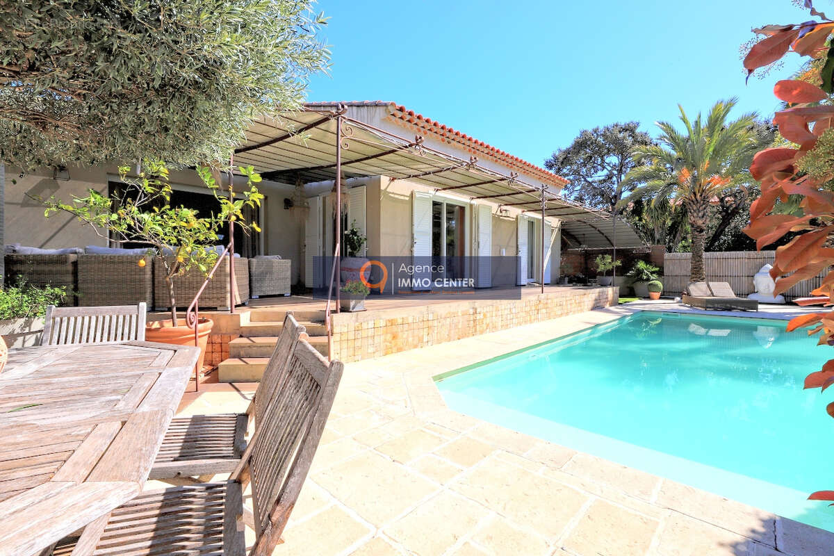 Villa Type 5/ 6 de 200m2 habitables 83140 Six fours les plages - photo 4