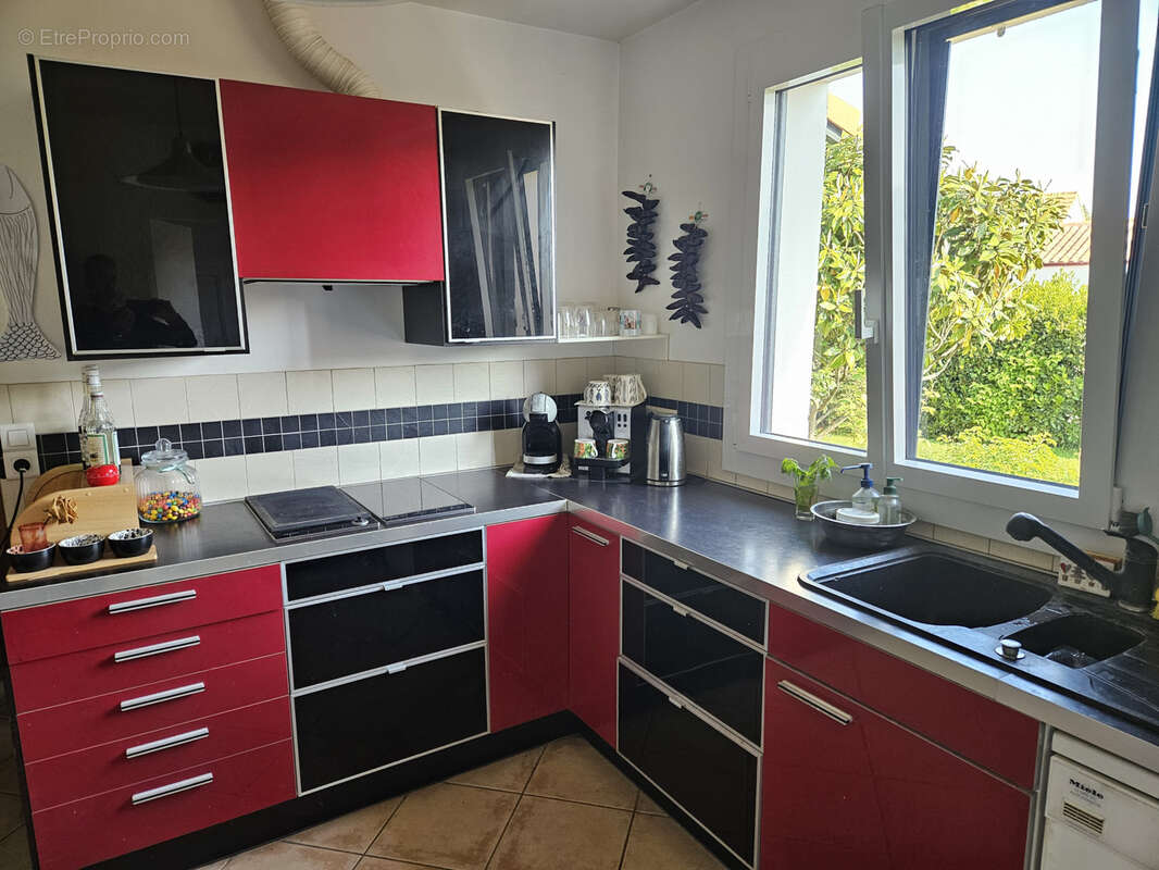 Maison à SAINT-ETIENNE-DE-MER-MORTE