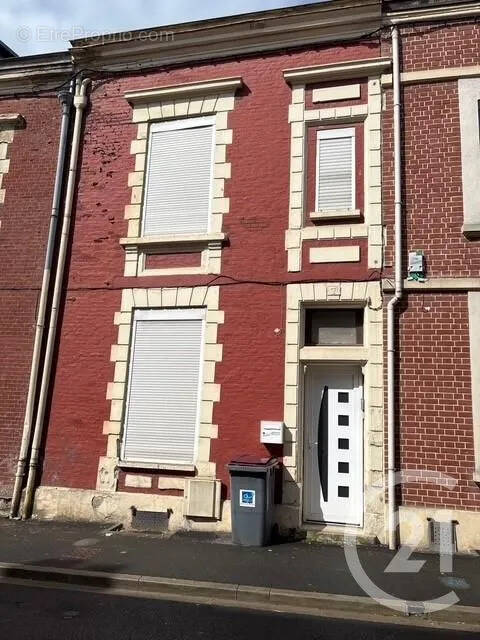 Maison à SAINT-QUENTIN