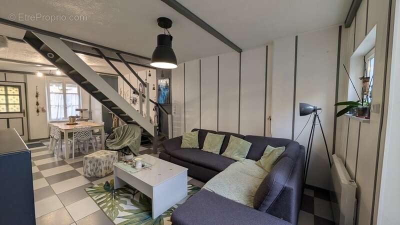 Maison à L&#039;ISLE-SUR-SEREIN