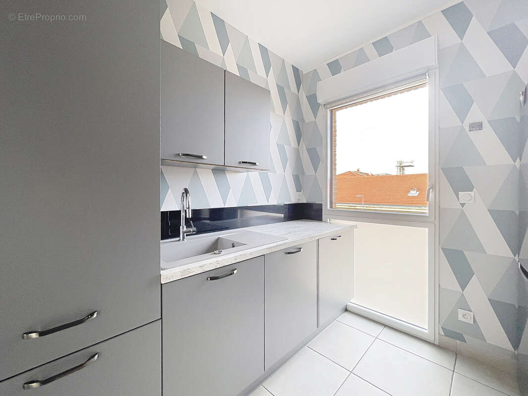 Appartement à SAINT-ETIENNE