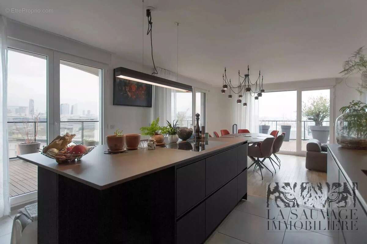 Appartement à COLOMBES