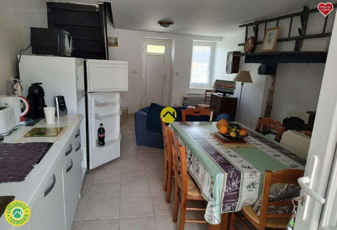 Maison à DUN-LE-PALESTEL