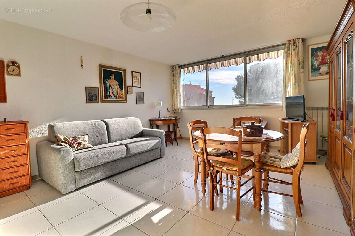 Appartement à SAINT-RAPHAEL