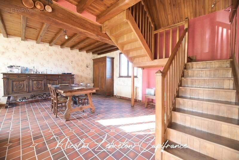 Maison à CHAMPSECRET