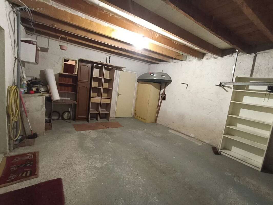 Appartement à SAINT-LAURENT-DU-VAR