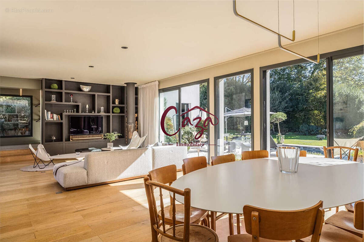 Maison à ARTIGUES-PRES-BORDEAUX