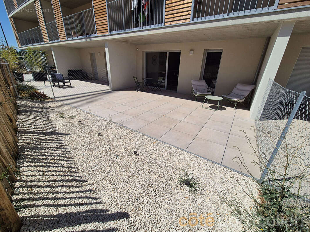 Appartement T2 de 2025 de 45m² - photo 8