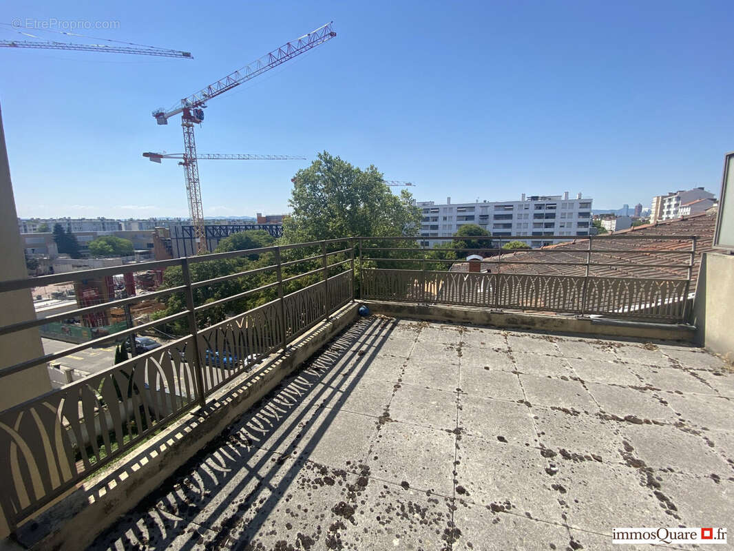 Appartement à LYON-8E