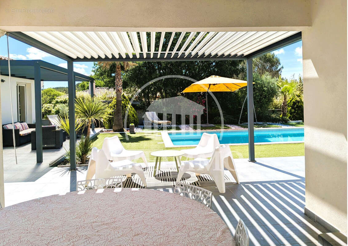 Maison à LES MATELLES