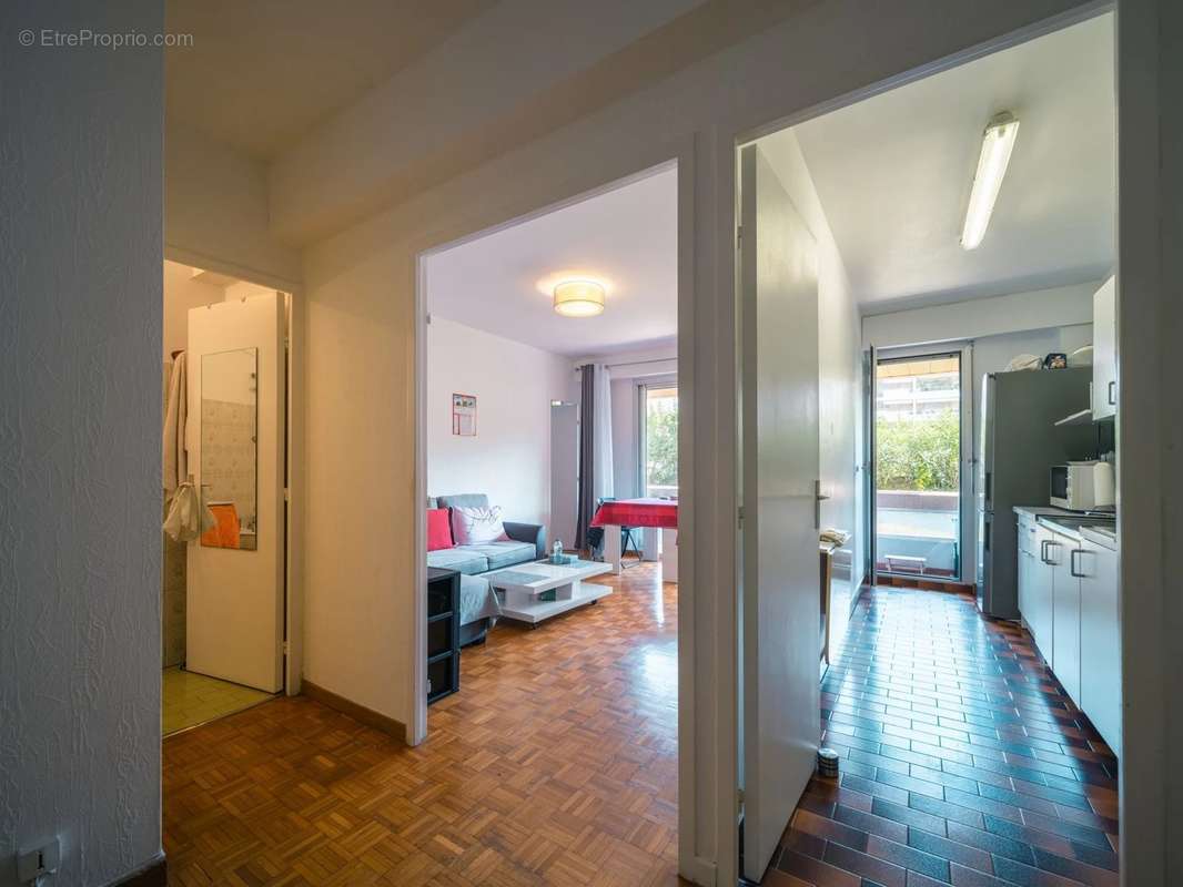 Appartement à MARSEILLE-8E