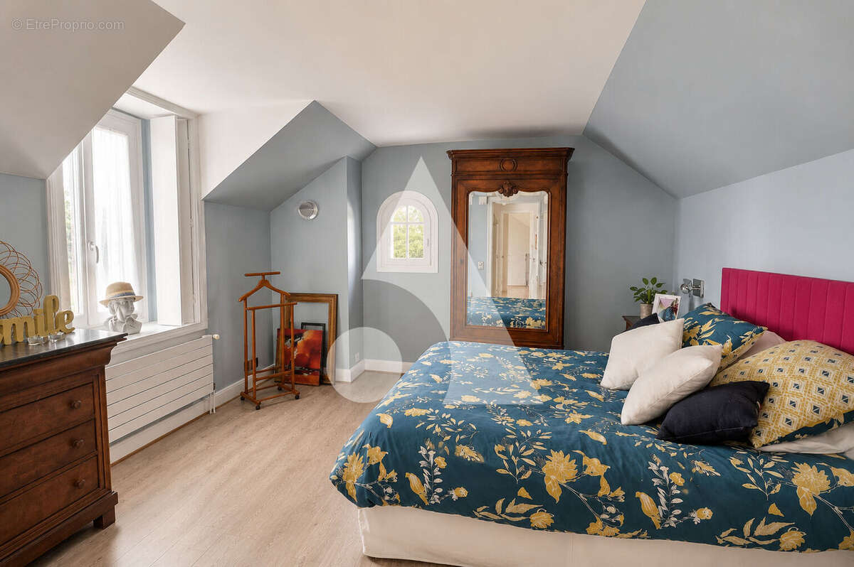 Maison à LA FRETTE-SUR-SEINE