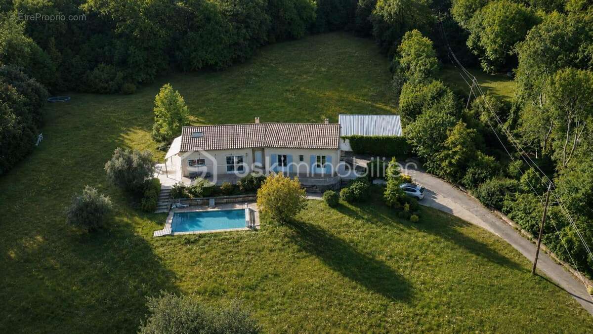 Villa d’architecte au cœur de la nature avec vue sur les montagnes - photo 2