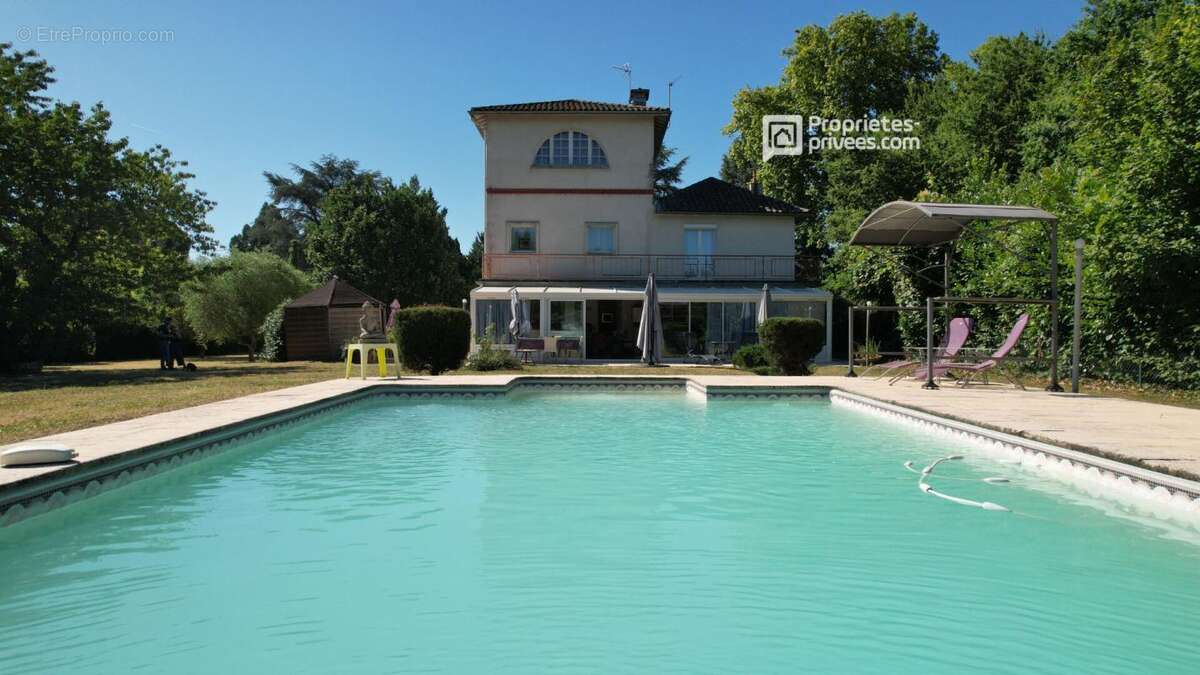 Maison de caractère en pierre 350 m² - 4 chambres - piscine chauffée - parc 3500 m² - photo 3