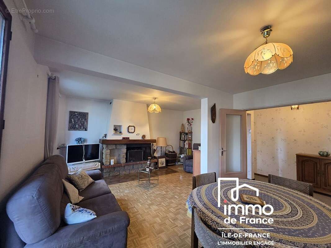 Maison à VILLEJUIF