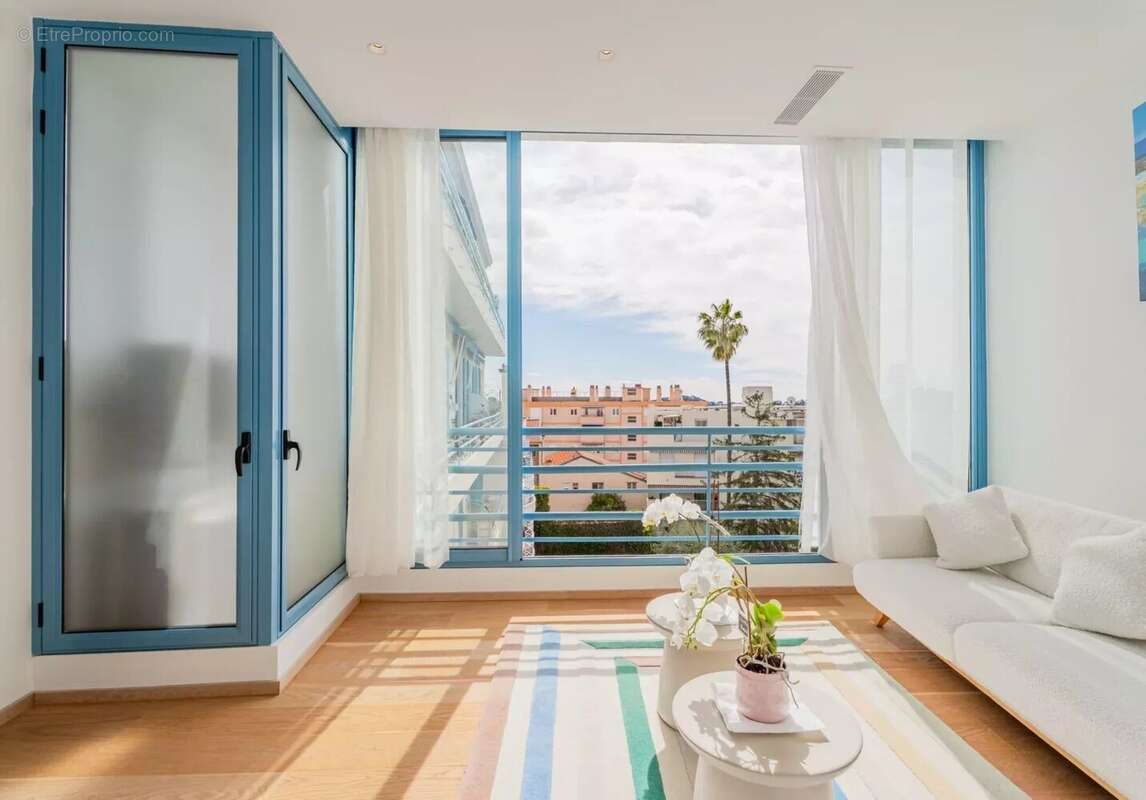 Appartement à BEAULIEU-SUR-MER