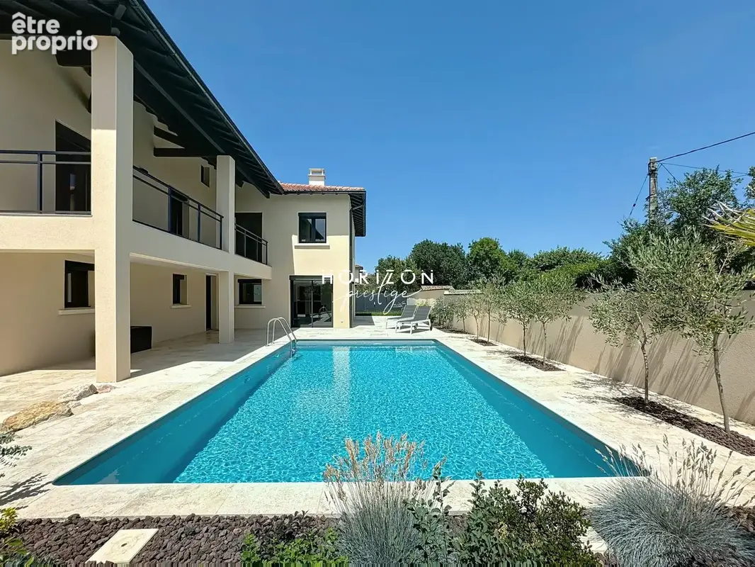 Maison 7 pièces 200 m² à vendre à Feillens (01570) - photo 3