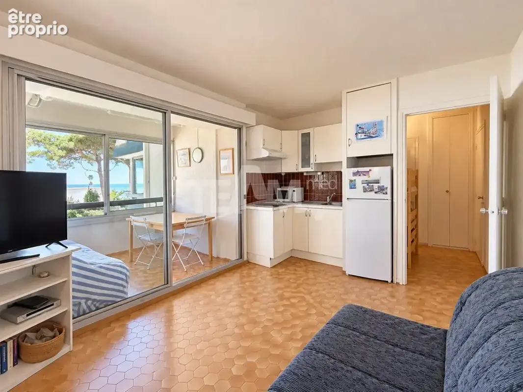Studio avec cabine, loggia vitrée et vue mer à Sète - photo 3