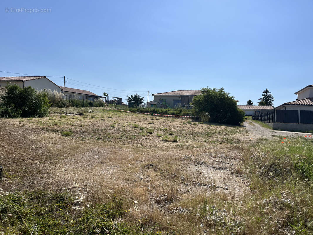 Terrain à GARRIGUES