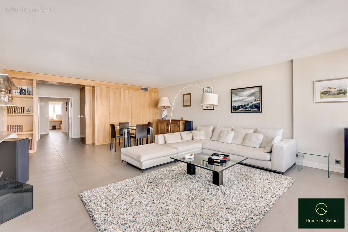 Appartement à PARIS-20E