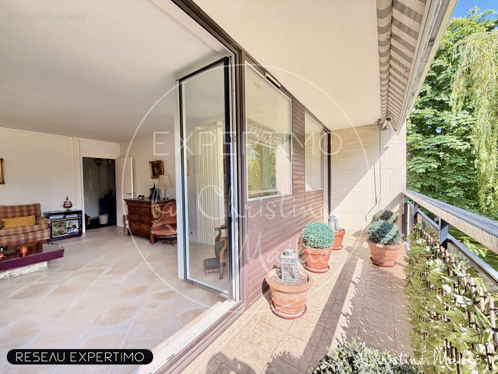 Appartement à VERSAILLES