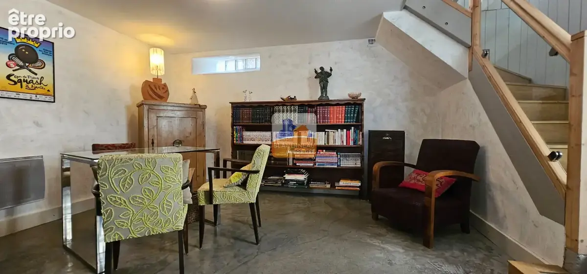 La montagne, en plein bourg, maison en pierre 4 chambres, terrain 345 m² - photo 2
