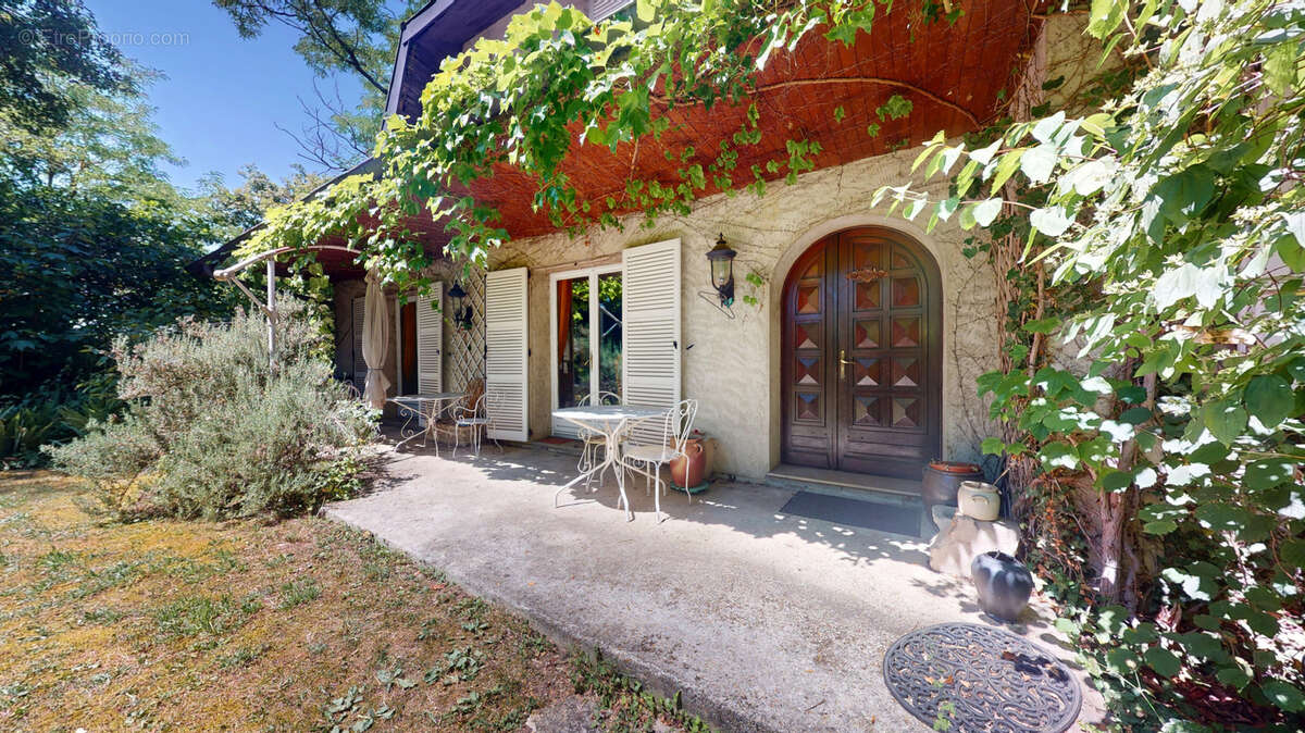 Maison à CHEVIGNY-SAINT-SAUVEUR