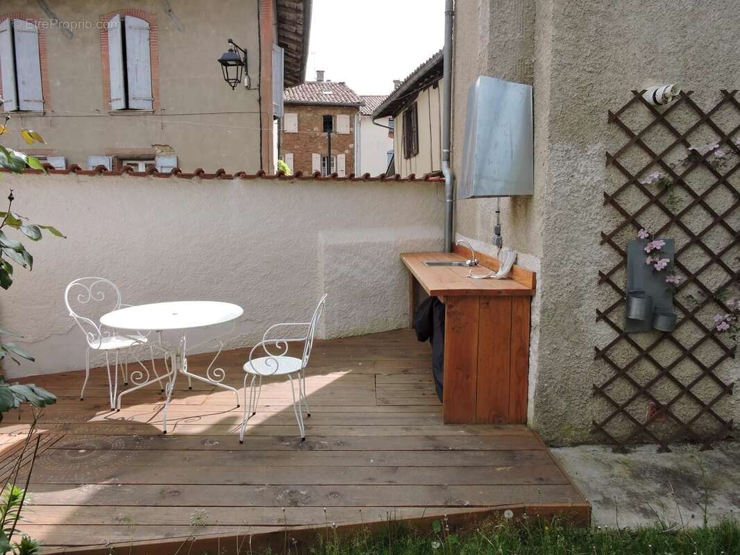 Maison de village prête à être aménagée - photo 14