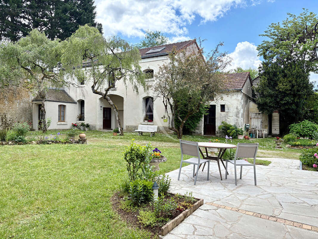 Maison à SAINT-JULIEN-DE-CHEDON